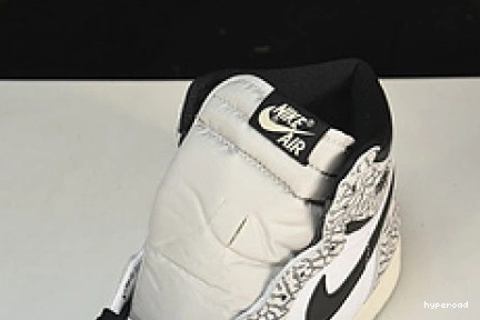 Hyperoad HIGH “Elephant” OG NIKE 1 JORDAN AIR 0811